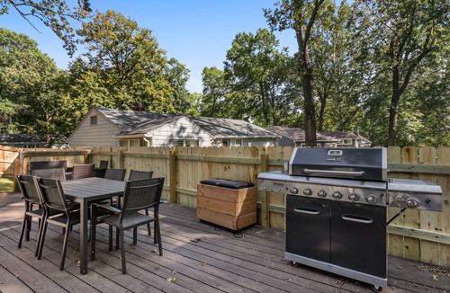 Prairie Village House | Soccer Fans Welcome! Spacious Home Sleeps 10