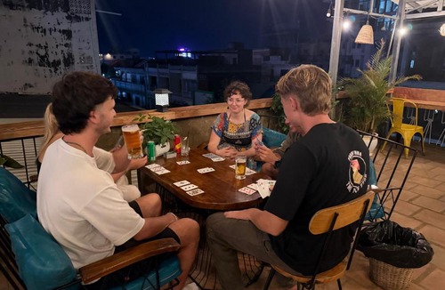 Svay Pao Hostel | Social Backpacker Hostel & Rooftop Bar