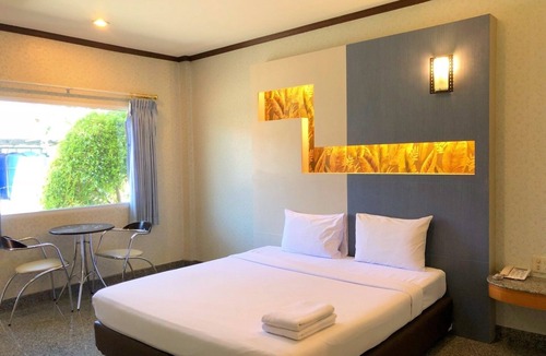 Kamphaeng Phet Hotel | Soda Resort