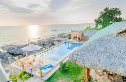 Bacnotan Bed & Breakfast | Sofia - Summer Coastal Suites