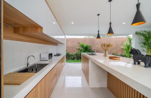 Umalas Villa | Sofia Villas - Quiet Pool Escape with Spacious Sundeck in Prime Location