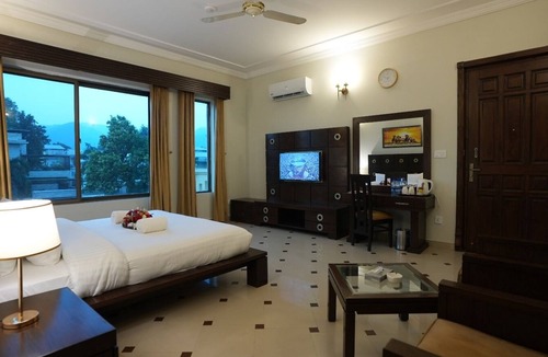 F-7 Sector Hotel | Sofital Hotel Islamabad