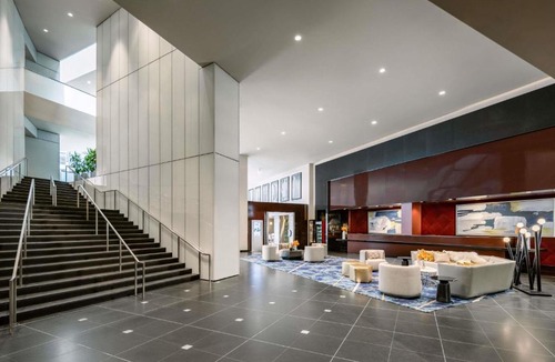Rush and Division Hotel | Sofitel Chicago Magnificent Mile