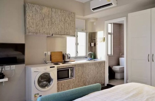 Sheung Wan Apartment | Soho Luxury Apt, New Reno *4A