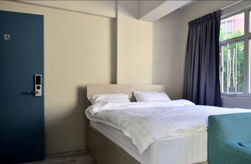 Sheung Wan Apartment | Soho Luxury Apt, New Reno *4A