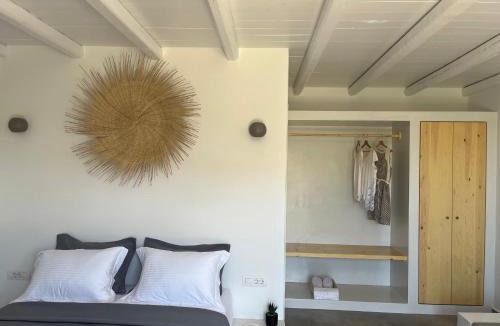 Ios Town Apartment | Sohoro Olive