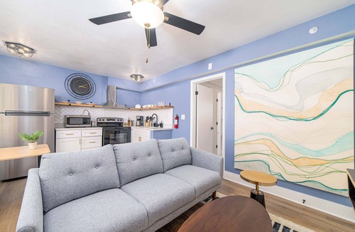 East Ocean View Apartment | Sojourn's Harborage Dock Suite