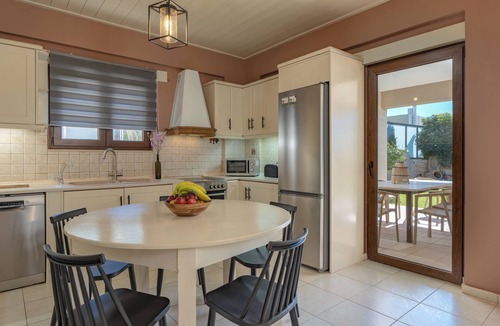 Chromonastiri Villa | "Sokaki" villa, charming rustic 4 bedroom villa .