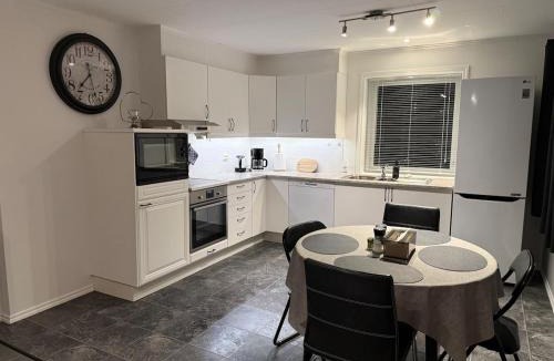 Etne Apartment | Sokkelleilighet