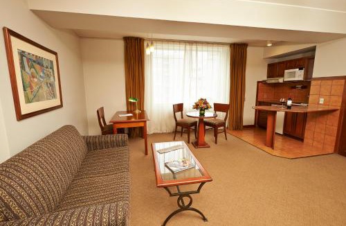 Petit Jean Ocharan Hotel | Sol de Oro Hotel & Suites