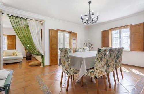 Fatima House | Sol Lua House