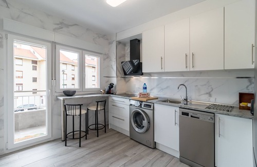 Suances Apartment | 'Sol Luxury Central' Apartment with Balcony and Wi-Fi