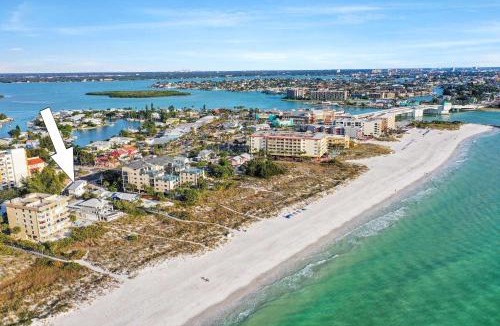 Madeira Beach House | Sol Mate Beach Cottage