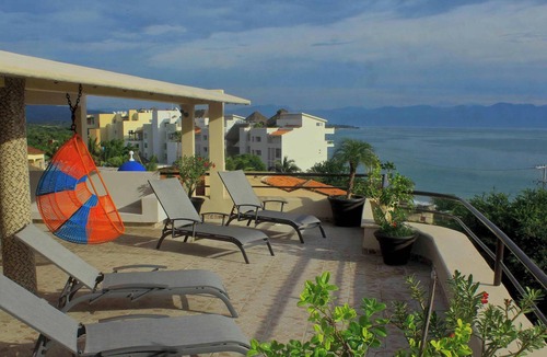 Emiliano Zapata Apartment | "Sol", One bedroom Apartment. You can walk to Beach and Restaurants.