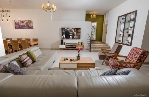 Ein Ya'akov Villa | SOL Villa Loca