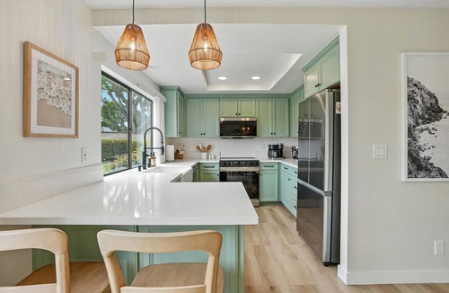 Solana Beach Condo | Solana Gem - Direct Beach Access, Designer Furnished, AC, BBQ