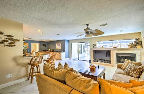 Bal Harbour House | Solar-Heated Pool! Tropical Apollo Beach Hideaway
