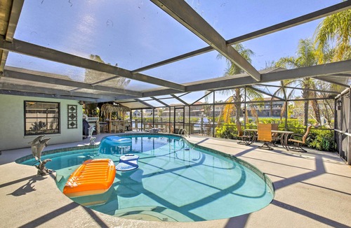 Bal Harbour House | Solar-Heated Pool! Tropical Apollo Beach Hideaway
