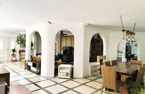 Manoc-Manoc House | Solar-Powered Hilltop Haven Boracay Beach Escape