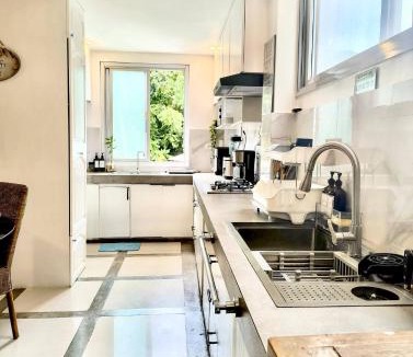 Manoc-Manoc House | Solar-Powered Hilltop Haven Boracay Beach Escape