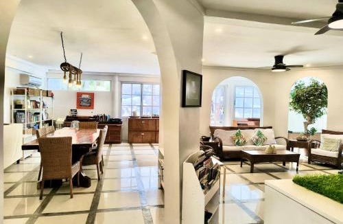 Manoc-Manoc House | Solar-Powered Hilltop Haven Boracay Beach Escape