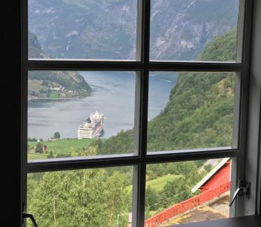 Geiranger Ski Chalet | Solbakken Cabins