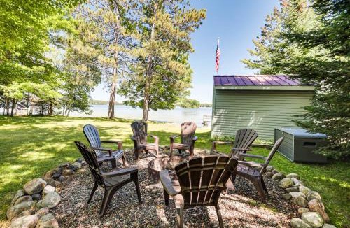 Phillips House | Solberg Lake House: Dock, Deck + Stunning Views!