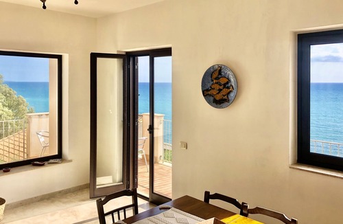Sciacca Apartment | SOLE by KlabHouse-3BR Seafront walk2beach