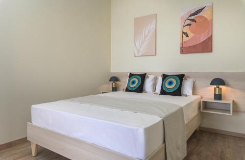 Koutsouras Apartment | Sole e Mare A1 Beachfront Sea View Apartment