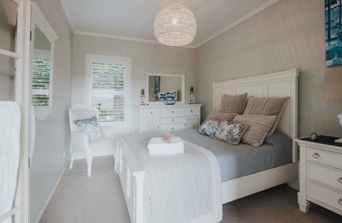 Pukemoremore House | Sole Retreat