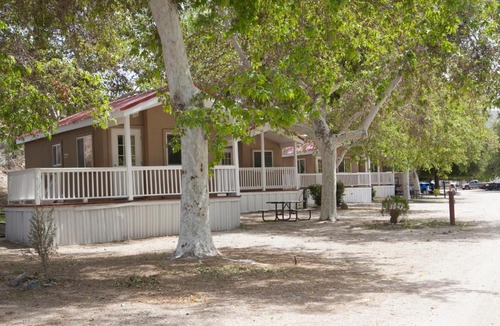 Acton Resort | Soledad Canyon Studio Cabin 19
