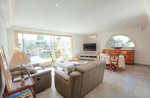 Boulouris-sur-Mer Apartment | Soleil Soleil, Villa sur le toit grande terrasse