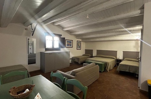 Syracuse House | Soleluna