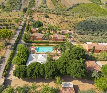 Campofelice di Roccella House | Solemar Sicilia - Le Casette Di Calzata
