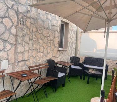 Municipio 3 Apartment | SoleMar Villa