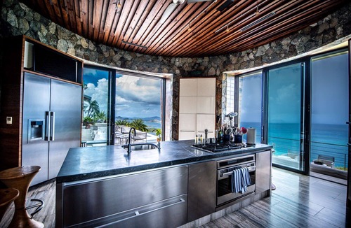 Estate Denis Bay Villa | Solenborg (3/7 Rooms)