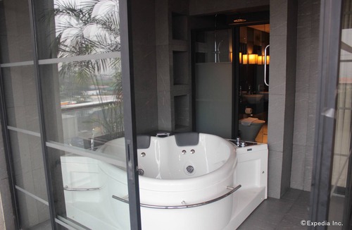 Project 4 Hotel | Soleste Suites