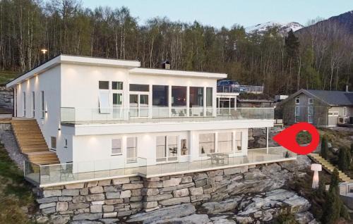 Eidsvag Apartment | Solhavn