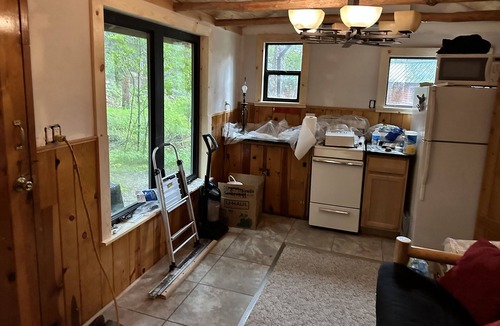 Lyons Cabin | Solitude-Cabin C: Riverside 1 Bdrm+/Private Deck & Fire Pit/40 mins From Boulder