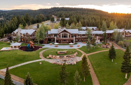 Gallatin Gateway House | Solitude in Big Sky
