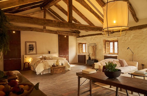 Quiros Bed & Breakfast | Solo Palacio