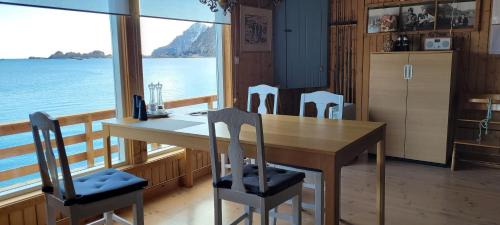 Vestvagøy House | Solodden, Authentic rorbu in Lofoten