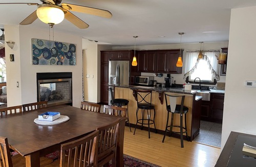 Manchester Apartment | Someplace Nice