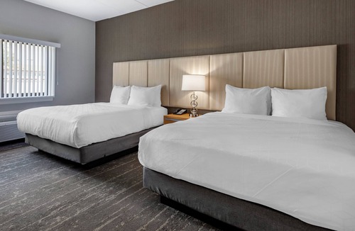 Somerset Hotel | Somerset Lofts