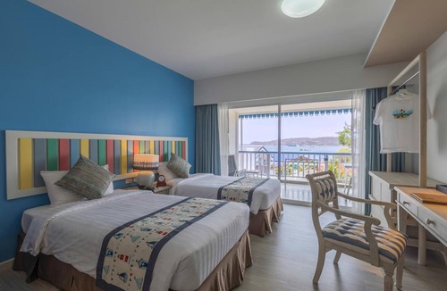Ko Sichang Hotel | Somewhere Koh Sichang