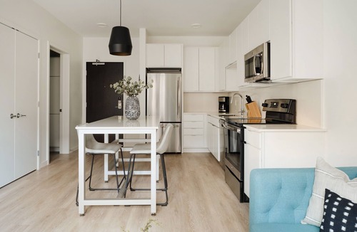Warehouse District Apartment | Sonder at SECOND + SECOND | One-Bedroom Apartment w/Balcony