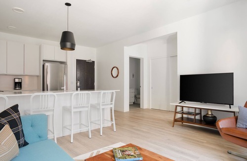 Warehouse District Apartment | Sonder at SECOND & SECOND | Extended Stay Superior One-Bedroom Apartment w/Balcony