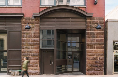 West Loop Gate Apartment | Sonder The Burnham | King Studio Apartment
