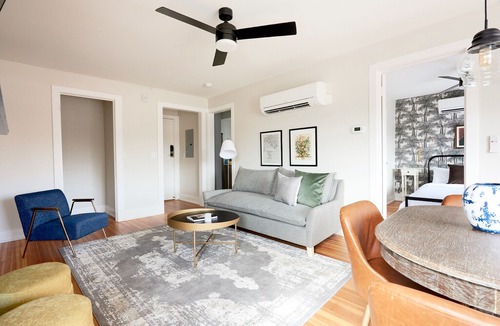 Uptown Apartment | Sonder | The Essex | Beautiful 1BR + Sofa Bed