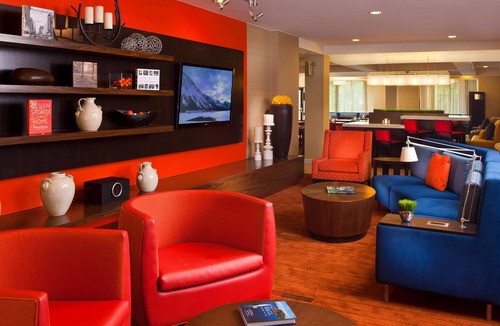 Crestline Heights Hotel | Sonesta Select Birmingham